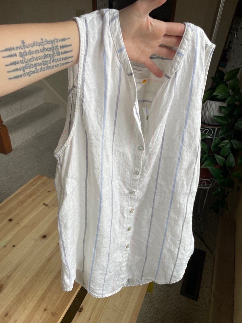 C&C California 100% Linen White Sleeveless Button-Front Coastal Striped Top - Picture 5 of 8
